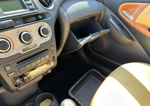 Toyota Yaris cena 7000 przebieg: 148000, rok produkcji 2003 z Rumia małe 277